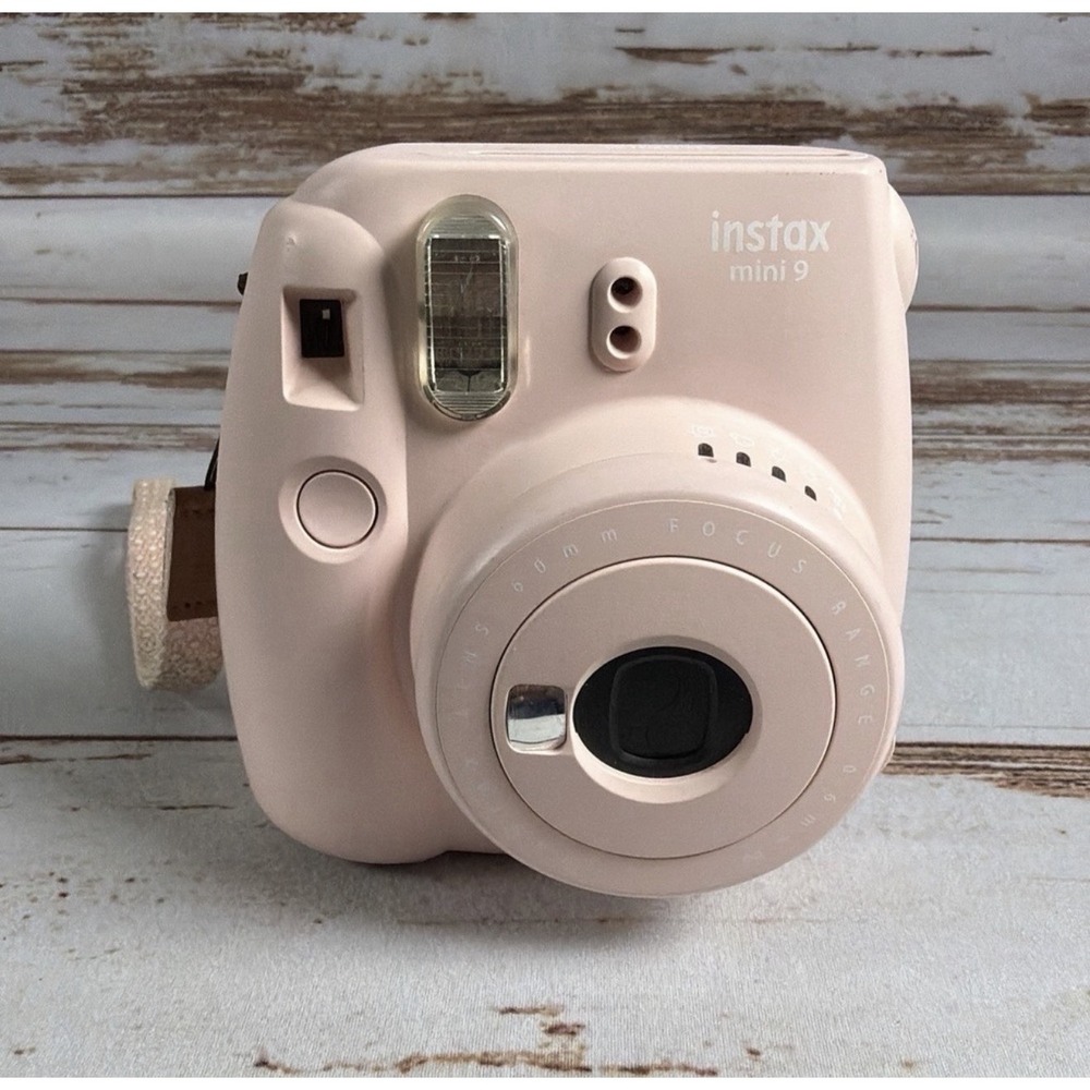 Fujifilm Instax Mini 9 Light Pink Instant Camera Built-In Flash For Parts Repair